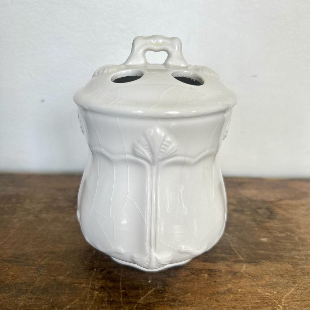 Shabby Chic White Ceramic Toothbrush Holder, Vintage Bathroom Accessories Decor